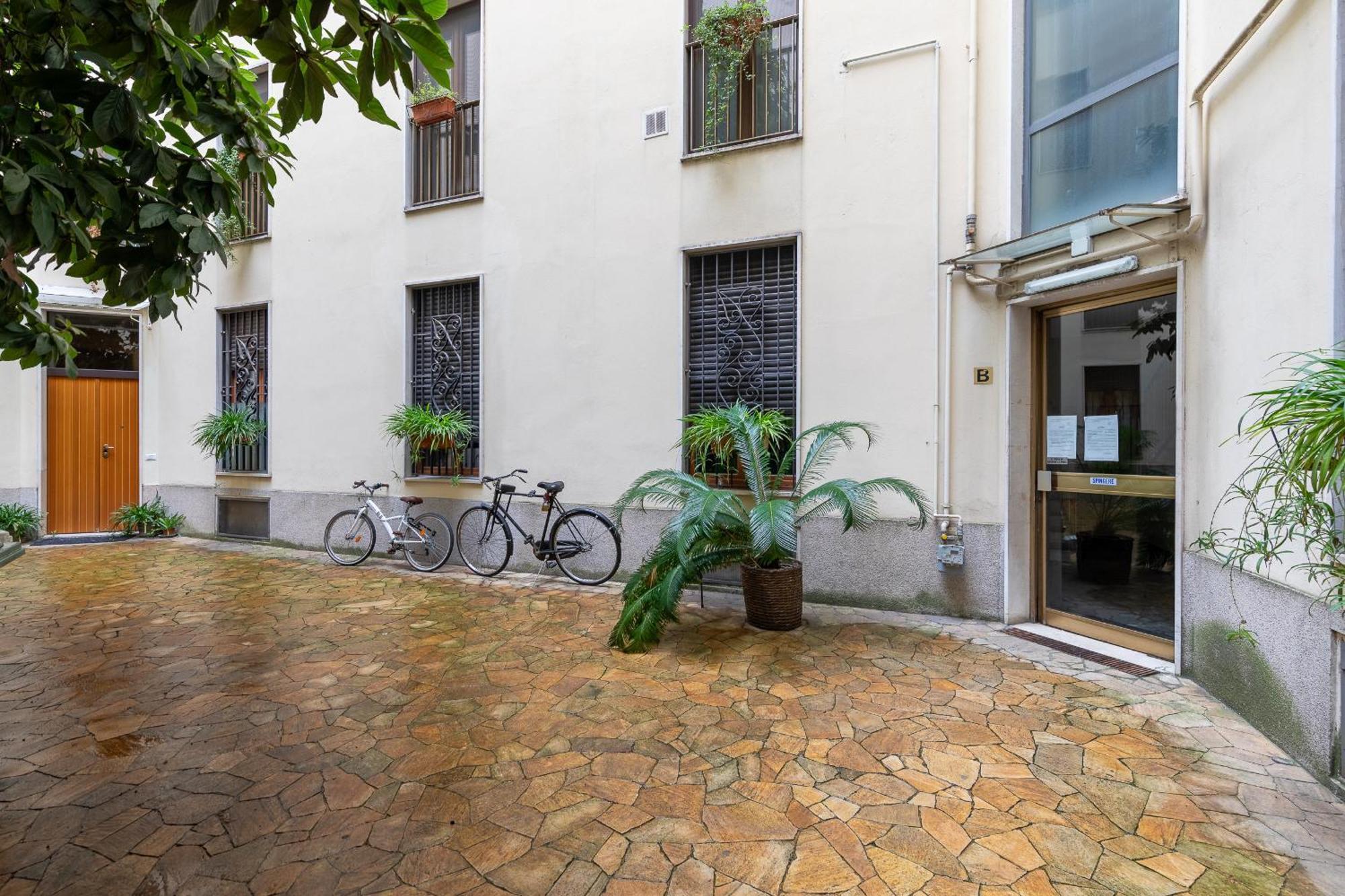 Eutropia - Ampio Appartamento In Porta Venezia Milan Exterior photo